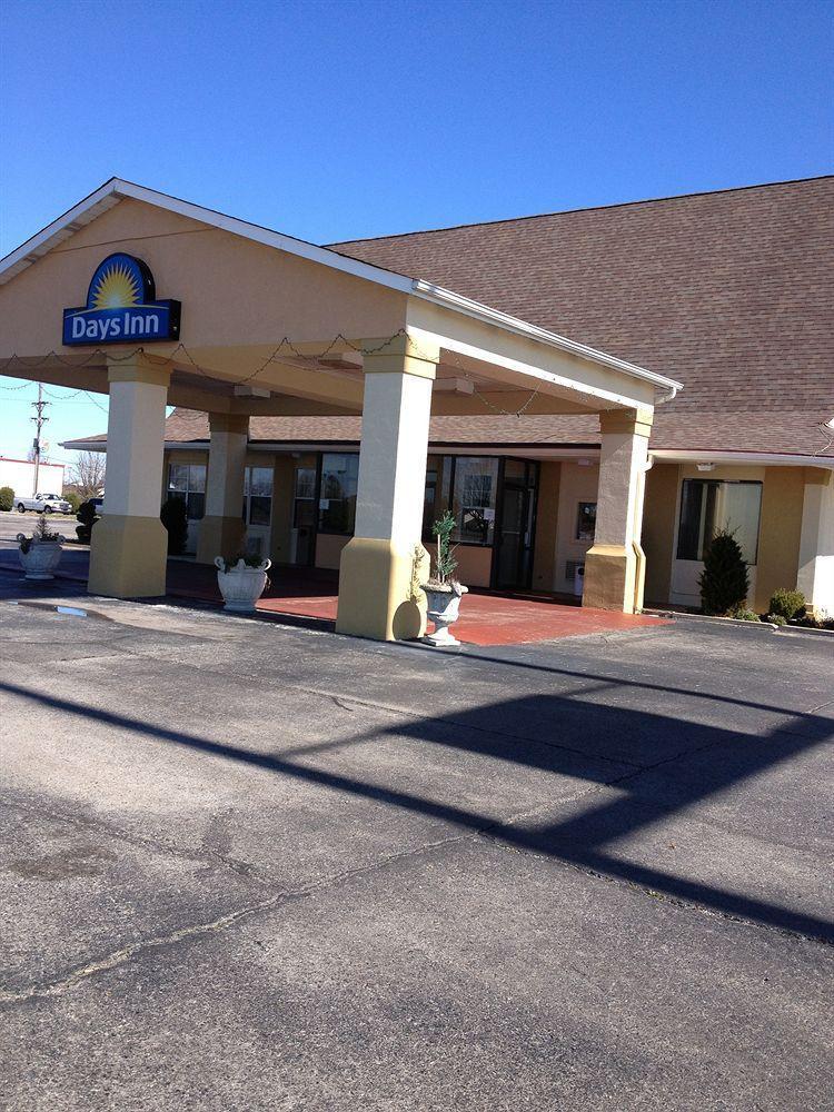 Days Inn By Wyndham Blytheville Extérieur photo
