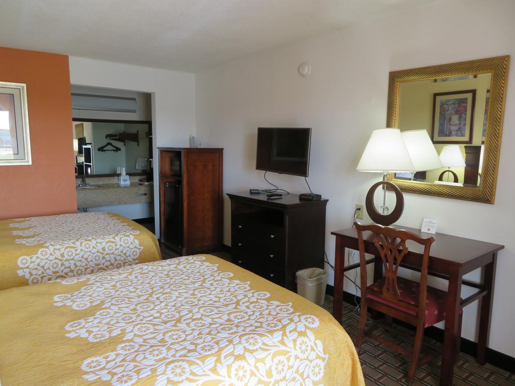 Days Inn By Wyndham Blytheville Extérieur photo