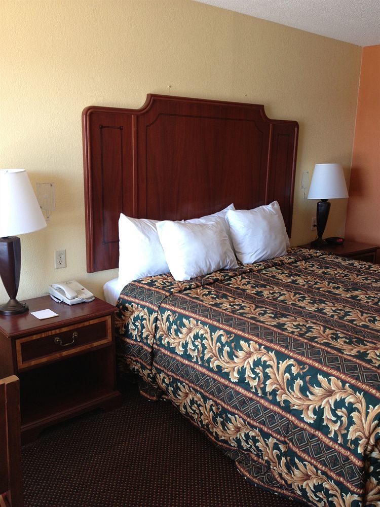 Days Inn By Wyndham Blytheville Extérieur photo