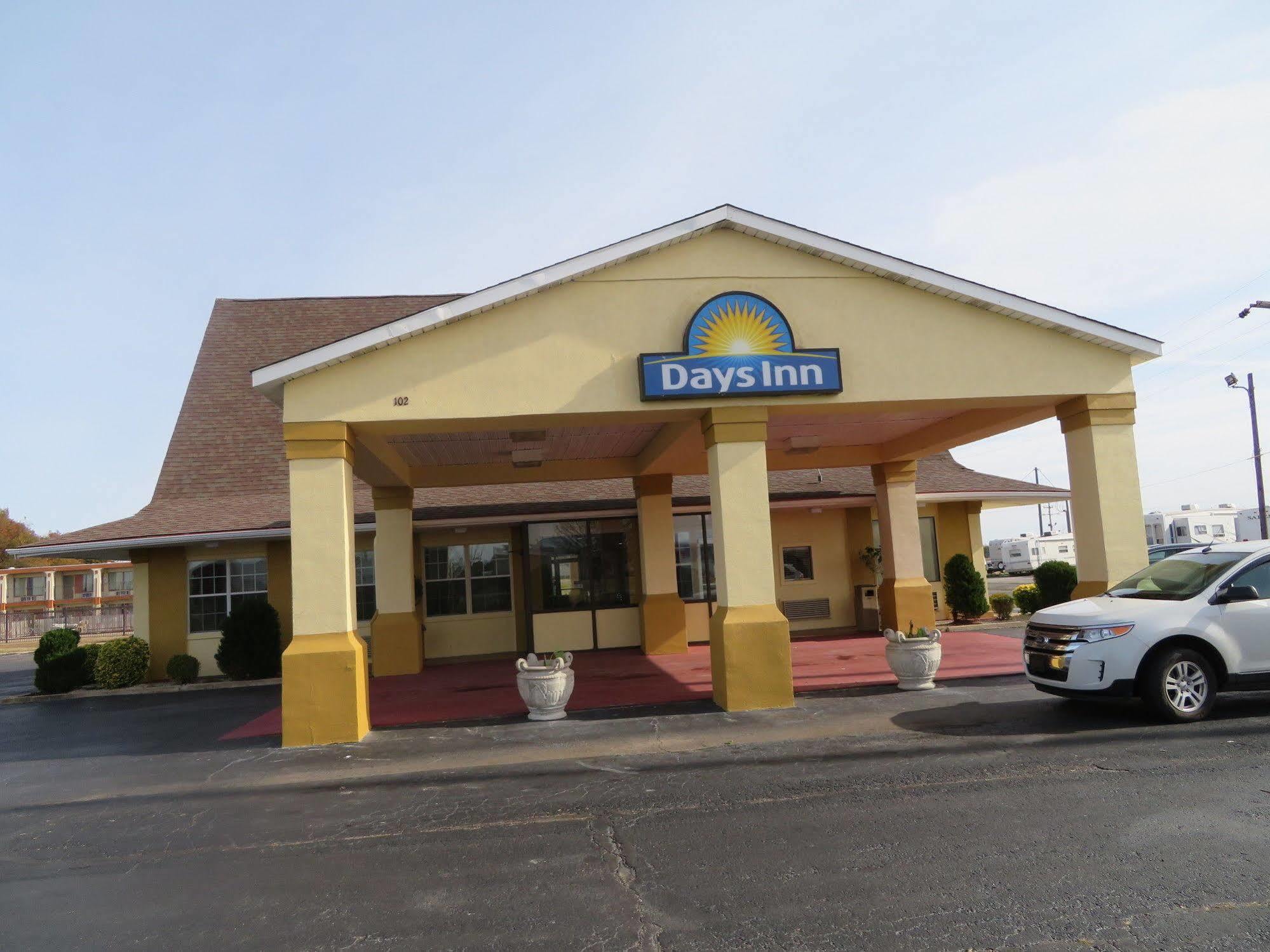 Days Inn By Wyndham Blytheville Extérieur photo